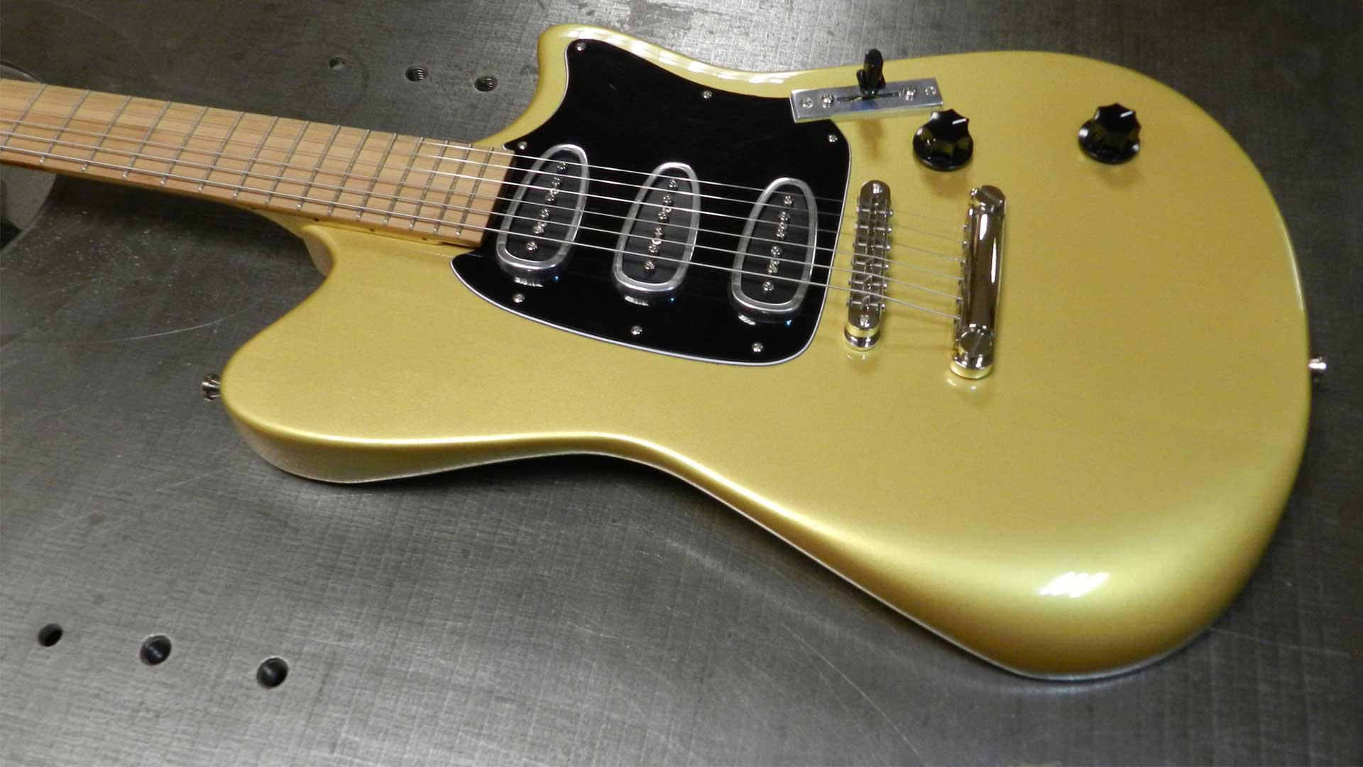 Roadrunner Guitars joined Luthiers.com