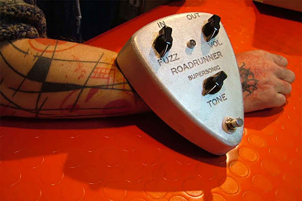 Roadrunner Guitars Interview 1 Supersonic Fuzz (en français)