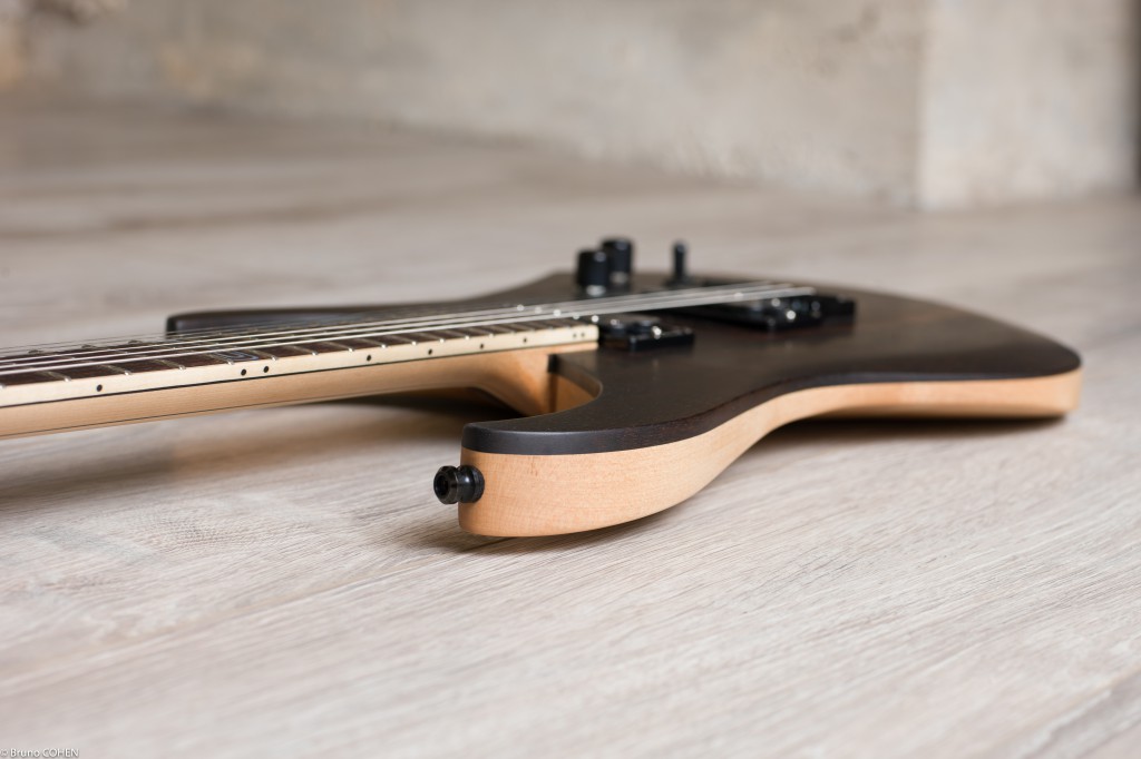 De Leeuw Guitars