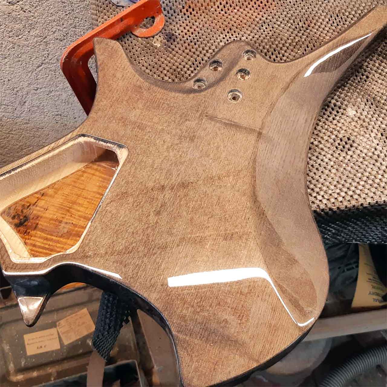 Mad Guitars Interview 3 Advice for young luthiers