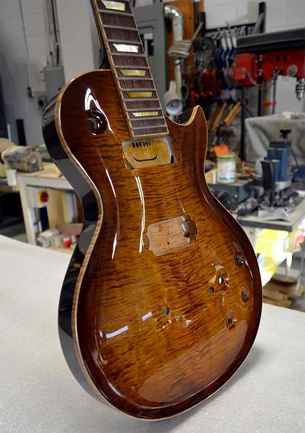 MacPherson Guitars Luthier