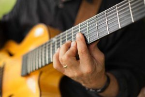 Choosing the Right Guitar Neck Profile: A Guide for Guitarists and ...