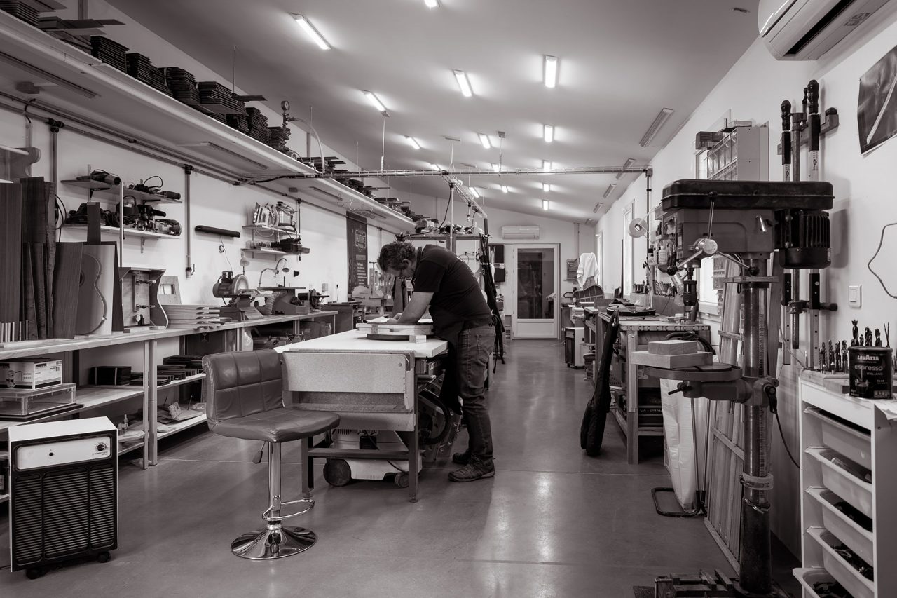 Guitares BARRILLON Stephan Luthier Aix-en-Provence France - Luthiers.com