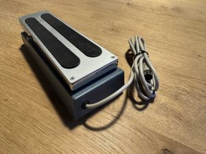 Shin-ei Speed Control Foot Pedal authentic reproduction of the original first year [Second-hand - Available for sale]