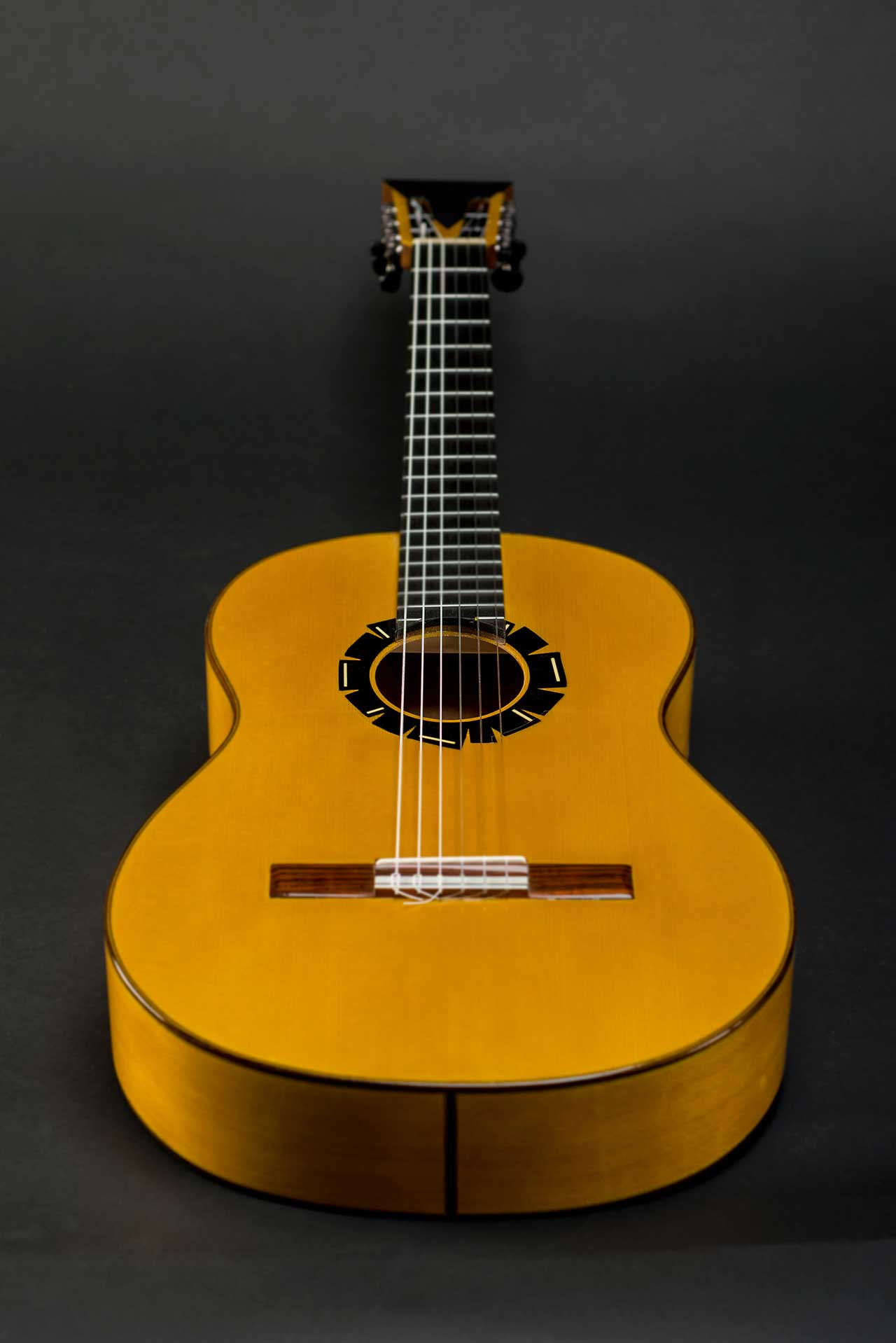 Scharpach Flamenco Guitars For Sale : The PICASSO FLAMENCA - Luthiers.com